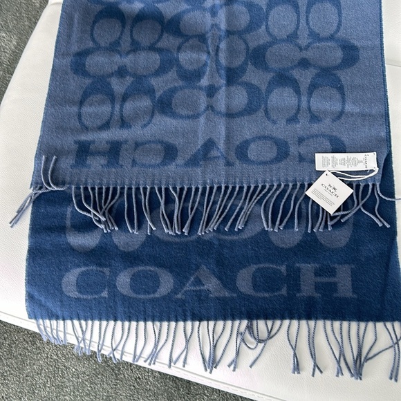 New Coach cobalt blue wool and cashmere blend fringed reversible scarf - Picture 2 of 7